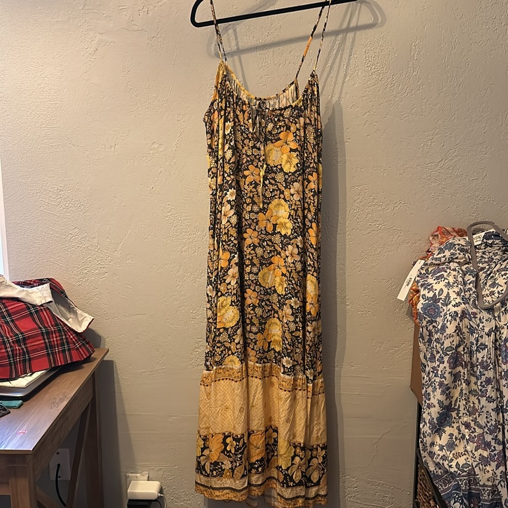 Spell and the Gypsy Hibiscus Lane Maxi in Licorice. SZ Large perfect condition.